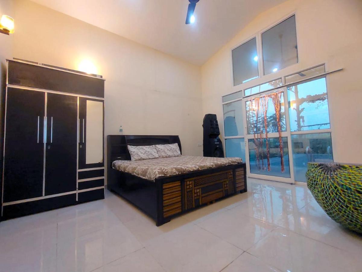 Shaw Estate-Farm House For A Small Parties-Jp Farm เกรทเตอร์นอยดา ภายนอก รูปภาพ