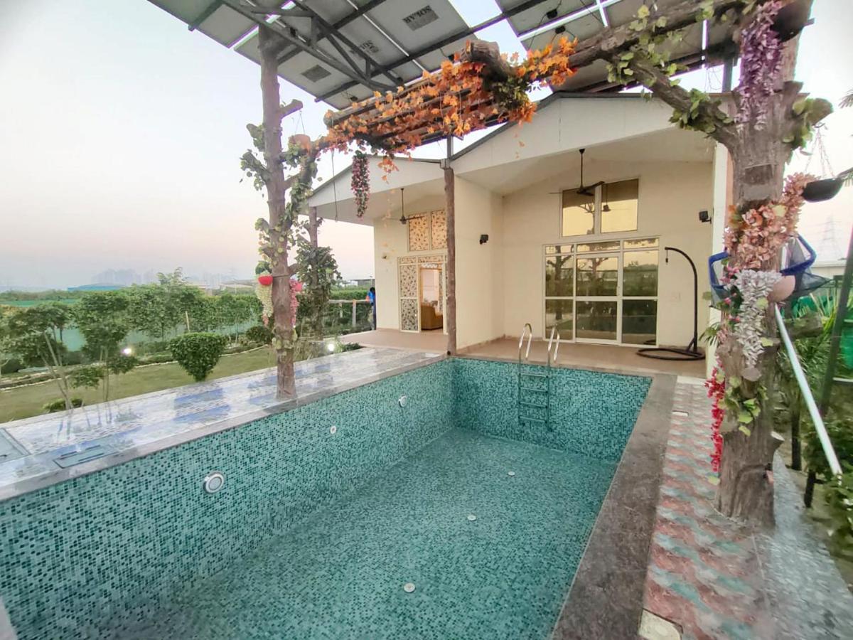 Shaw Estate-Farm House For A Small Parties-Jp Farm เกรทเตอร์นอยดา ภายนอก รูปภาพ