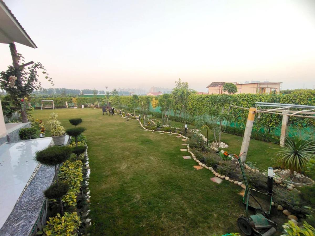 Shaw Estate-Farm House For A Small Parties-Jp Farm เกรทเตอร์นอยดา ภายนอก รูปภาพ